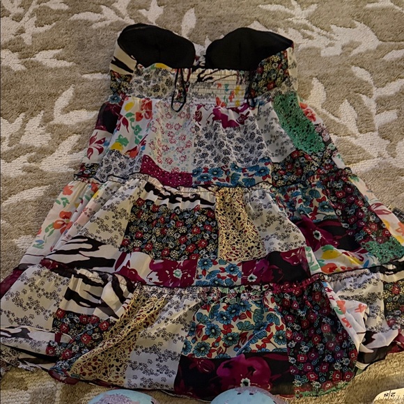 Guess Colorful Strapless Mini Dress - Picture 6 of 7